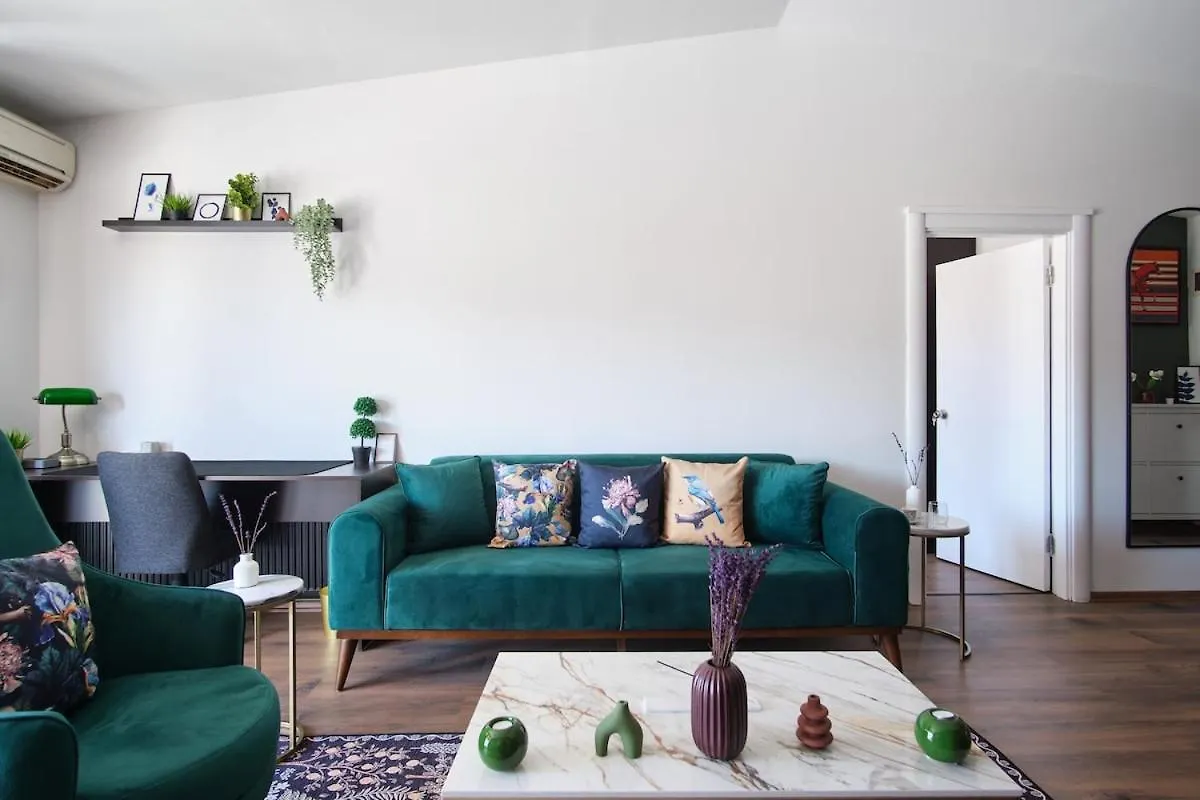 Cozy Penthouse With The Balcony Apartment Istanbul
