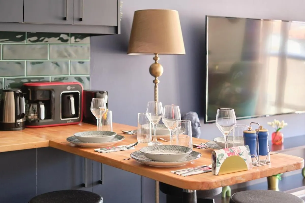 Cozy Penthouse With The Balcony Apartment Istanbul