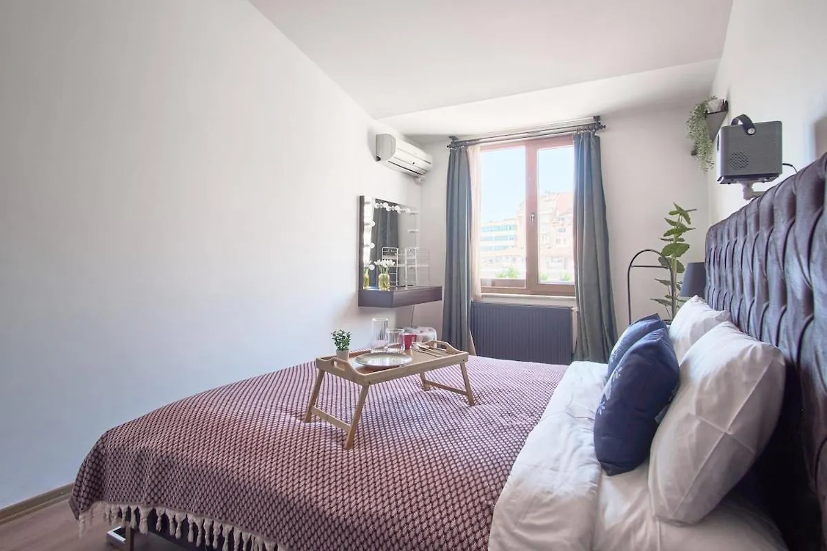 Cozy Penthouse With The Balcony Apartment Istanbul Turkey