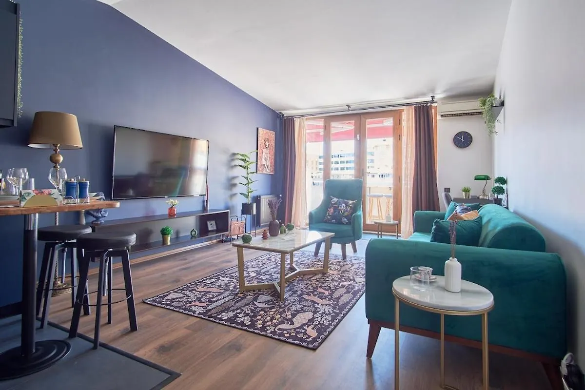 이스탄불 Cozy Penthouse With The Balcony 아파트